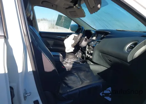 2018 Nissan Pathfinder Sv z USA, uszkodzony, nr VIN 5N1DR2MM2JC655255